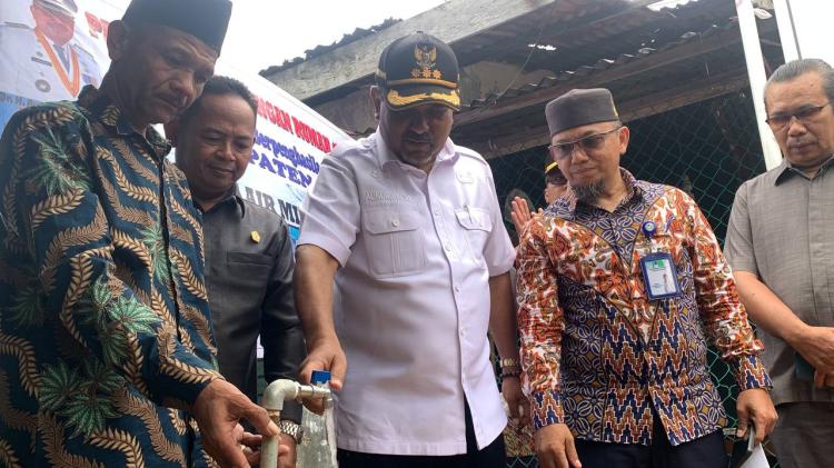 Karimun Luncurkan Program Sambungan Air Bersih Gratis untuk Masyarakat Berpenghasilan Rendah
