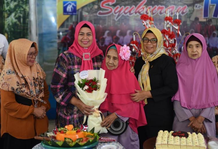  Ketua TP-PKK Kepri Hadiri Syukuran 17 Tahun Berdirinya Rumah Bahagia Bintan