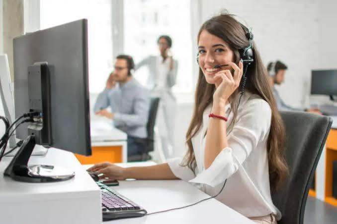 Lowongan Kerja Customer Service di Batam, Tawarkan Gaji Menarik