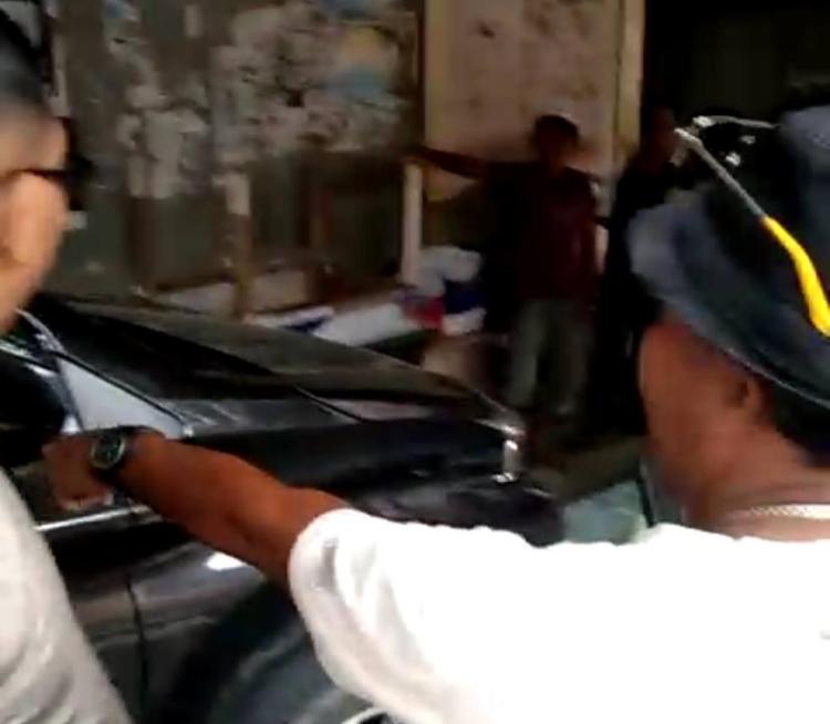 Mobil Dinas Milik Pemkab Karimun Jalan Sendiri, Seruduk Sejumlah Motor Parkir