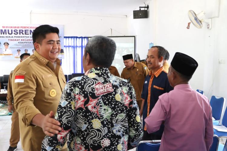 Bupati Bintan Janjikan Tiga Proyek Prioritas saat Road Show Musrenbang di dua Kecamatan