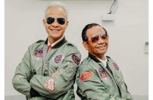 Ganjar-Mahfud Gunakan Jaket Top Gun di Debat Ke-3, Apa Sejarahnya?