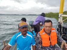 SATROL Lantamal IV Evakuasi Warga Korban Ponton Hanyut Terbawa Arus di Batam, Satu Meninggal Dunia