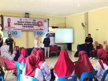 PMI Bintan Tingkatkan Kemampuan Tim Ambulance, Basic First Aid and Spinal Management 
