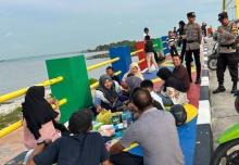 Bhabinkamtibmas Polres Karimun Beraksi Jelang Pemilu 2024, Sambangi Masyarakat Demi Kamtibmas