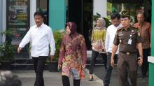 Muhammad Rudi Dampingi Menteri Sosial RI Serahkan Dokumen Kependudukan Bagi Anak Naungan LKSA se-Kota Batam