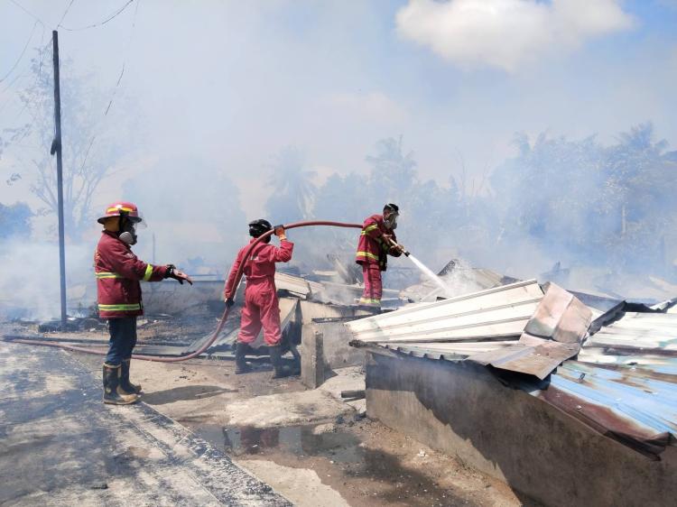 Empat Rumah Semi Permanen di Karimun Ludes Terbakar