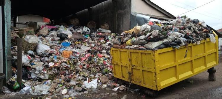 DLHK Pekanbaru Imbau Warga Patuhi Jadwal Buang Sampah, Catat Waktunya!