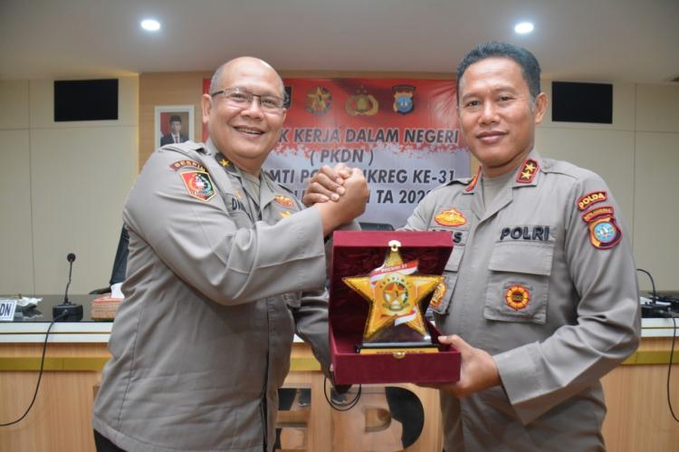 Mantan Wakapolda Kepri Irjen Pol. Drs. Darmawan Berpotensi Raih Kursi DPRD Provinsi Kepulauan Riau