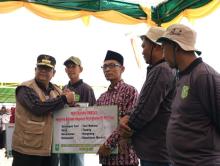 Gubri Distribusikan Alat Pertanian Modern di Meranti untuk Meningkatkan Produktivitas Petani
