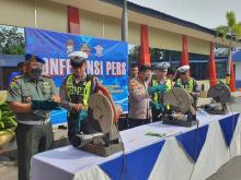 Polres Karimun Tindak Tegas Pengguna Knalpot Brong, Ratusan Unit Dimusnahkan