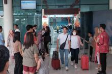 Puncak Arus Mudik Imlek: Kedatangan Wisatawan di Bandara Raja Ali Raji Meningkat