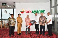 PD SPR Rohil Terima Hadiah 2 Mitsubishi Pajero dan 7 Expander dari BRK Syariah