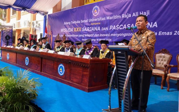 Gubernur Ansar Hadiri Sidang Terbuka Senat Universitas Maritim Raja Ali Haji Yang Ke-22