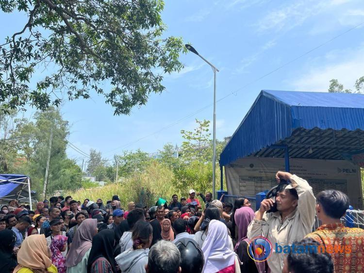 Antusiasme Tinggi, Ratusan Warga Batam Antre Berjam-Jam Demi Tiket Mudik Gratis Pelni