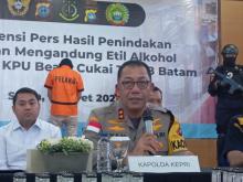 Kapolda Kepri Bantah Keterlibatan Anggota Polda dalam Kasus Penyelundupan Mikol