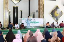 Baznas Kepri dan Batam Bagikan 300 Paket Sembako untuk Dhuafa Jelang Ramadhan