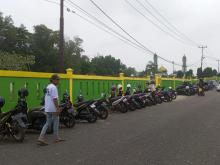Sejumlah Peziarah Memadati Pusara Abadi, Kilometer 7, Kota Tanjungpinang Menjelang Ramadan