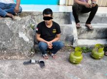 Pria Diduga Curi Tabung Gas di Batam, Bawa Pakai Mobil Ayla  
