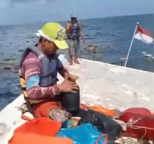 Kapal Motor Karya Rezeky Karam di Perairan Pulau Tambelan, Empat ABK Terombang-ambing Dua Hari