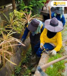 Tim OP Bina Marga PUPR Pekanbaru Bersihkan Saluran Drainase di Jalan Akasia dan Sungai Bata