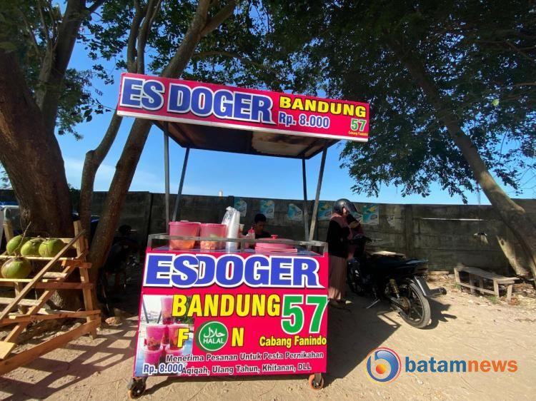 Jualan Es Doger, Pria di Batam Ini Raup Cuan Nyaris Rp1 Juta per Hari