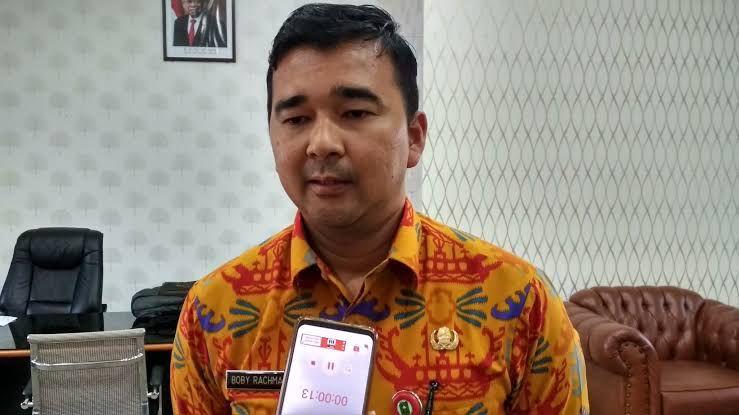 Dinas Tenaga Kerja Riau Terima 12 Aduan Terkait THR - Pembayaran THR Paling Lambat 7 Hari Sebelum Hari Raya
