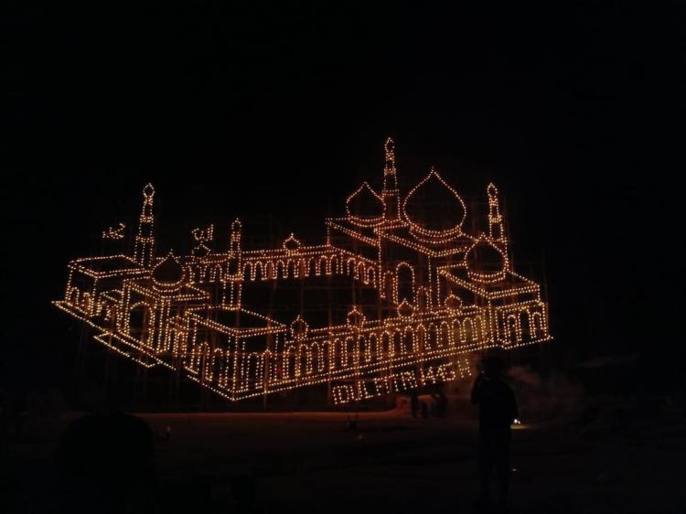 Tradisi Lampu Pelita Pukau Perayaan Malam Idul Fitri di Karimun