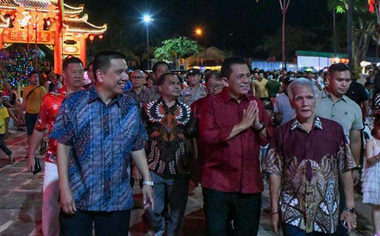 Hadiri Peringatan HUT Dewa Nguan Thiang Sian Tih, Ansar Gaungkan Pembauran Masyarakat