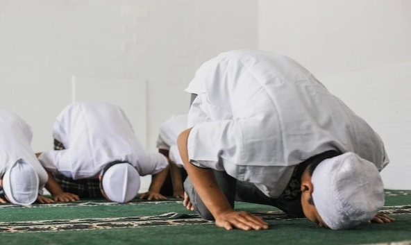 Jadwal Shalat untuk Kota Batam, Rabu 17 April 2024: Simak Selengkapnya!