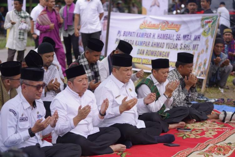 Menjelajahi Tradisi Ayi Ayo Onam: Magnet Wisata Religi di Serambi Makkah, Kampar