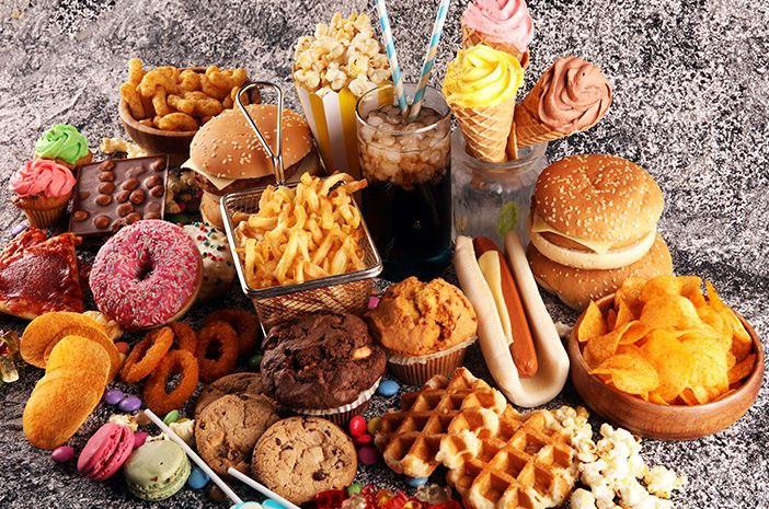 Waspada! Berikut Risiko Kesehatan dari Konsumsi Makanan Cepat Saji