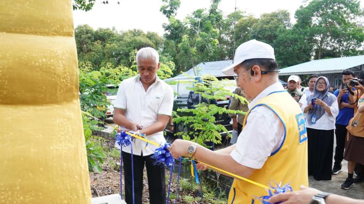 BP Batam - Lions Club Indonesia Kolaborasi Hijaukan Waduk Sei Ladi