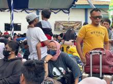 Ribuan Penumpang KM Kelud Alami Keterlambatan Keberangkatan Menuju Belawan