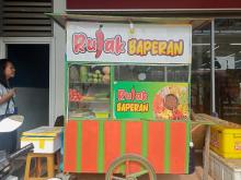 Berawal dari Hobi, Yohana Kini Raup Cuan dari Bisnis Rujak di Batam