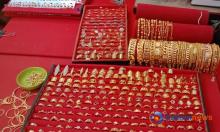 Cerita Yuni Sukses Bisnis Emas Imitasi dengan Harga Ramah di Kantong