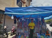 Penjual Petasan di Batam Raup Cuan Fantastis saat Menjelang Lebaran