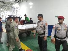 Penumpang Roro Dibekuk dengan Ratusan Botol Arak, Rencana Distribusi Terkuak