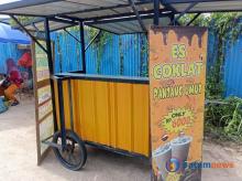 Es Coklat Segar, Oasis Kesegaran di Tengah Gelombang Panas Bengkong