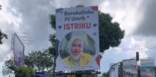 Baliho Ucapan Selamat Ulang Tahun oleh Suami Viral di Kota Batam