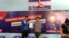Niko Jadi Satu-satunya Calon Bupati Bintan dari Aktifis Akademisi Daftar di Partai Demokrat