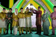 Resmi Ditutup Bupati Roby, Bintan Timur Sabet Piala Bergilir MTQH Ke XIII Bintan