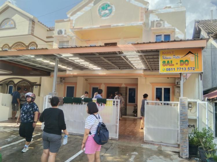Breaking News! Kamar Kos Putri di Orchid Park Ludes Terbakar, Penghuni: Terdengar Dua Kali Ledakan