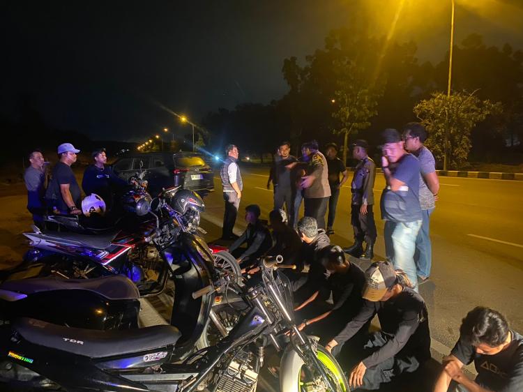 Razia Gabungan Polsek Batam Kota dan Sei Beduk Berhasil Menertibkan Puluhan Kendaraan Motor 