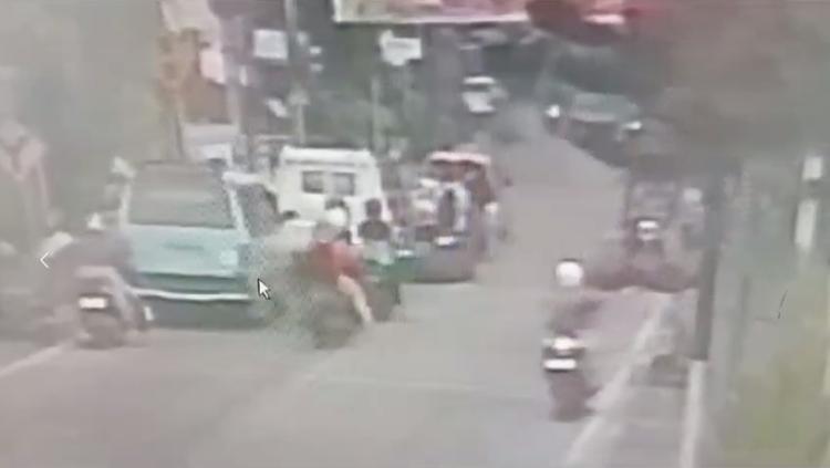 Detik-Detik Kecelakaan Maut di Simpang Lampu Merah Sungai Lakam Karimun