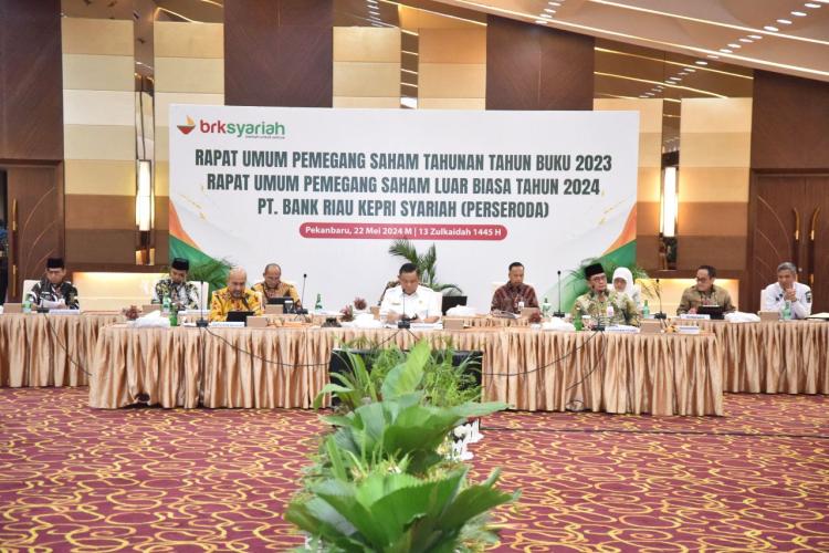 RUPS Tahunan Tahun Buku 2023 dan RUPSLB Tahun 2024 BRK Syariah Berjalan Lancar 