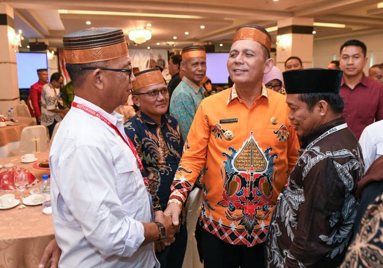 Hadiri Muswil IV BPW KKSS Kepri, Gubernur Ansar Berharap Warga Sulsel Ikut Bangun Majukan Daerah