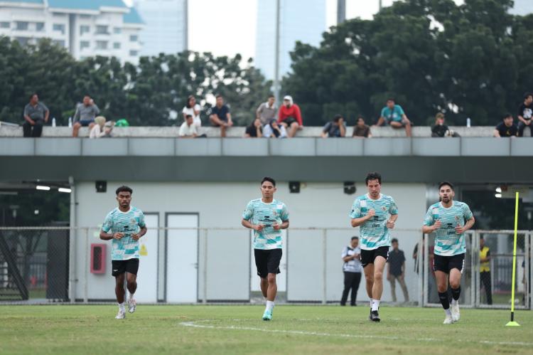 Timnas Indonesia Gelar Latihan Perdana untuk Persiapan Hadapi Irak dan Filipina