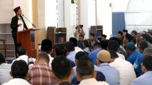 Ustadz Abdul Somad Isi Tausiyah di Masjid BJ Habibie BP Batam