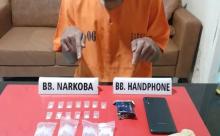 Polisi Ciduk Pria Pengedar Narkoba di Kampar, 13 Paket Sabu Diamankan
